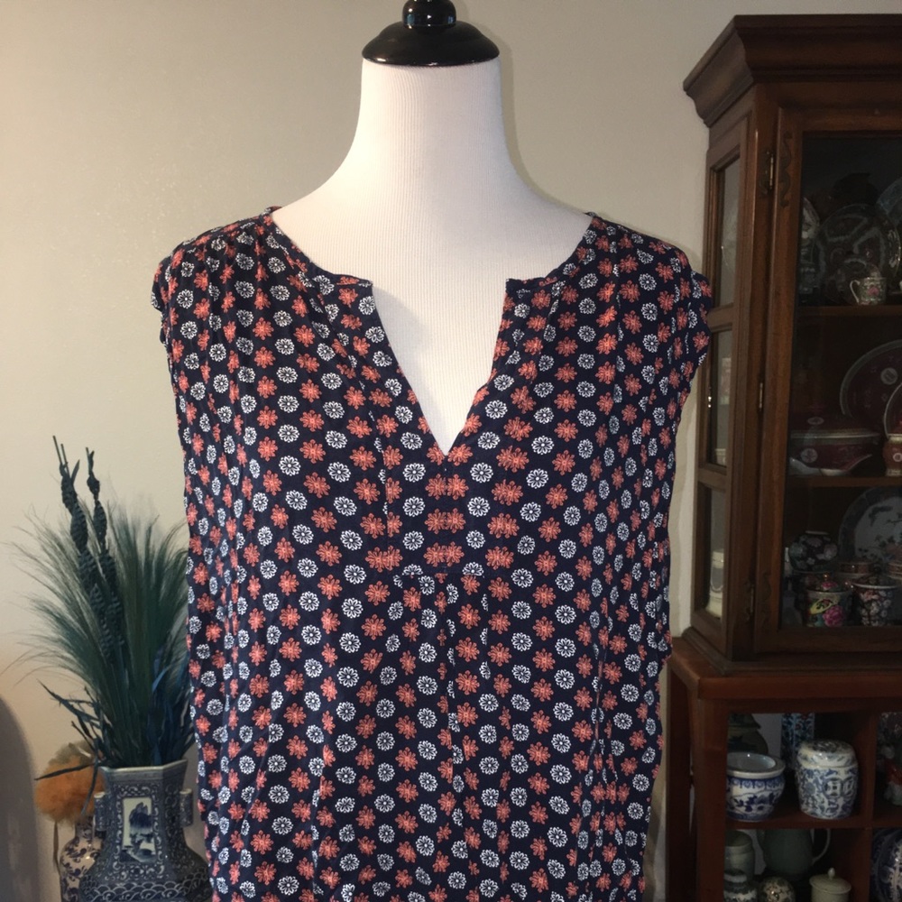 LOFT Flower Top